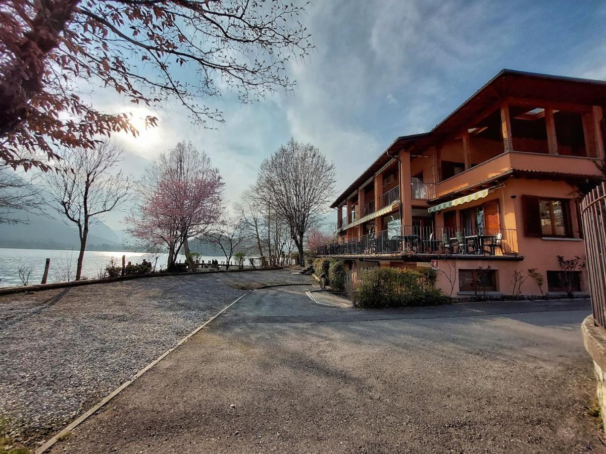 Carlazzo Villaggio Turistico Il Lago Dorato מראה חיצוני תמונה